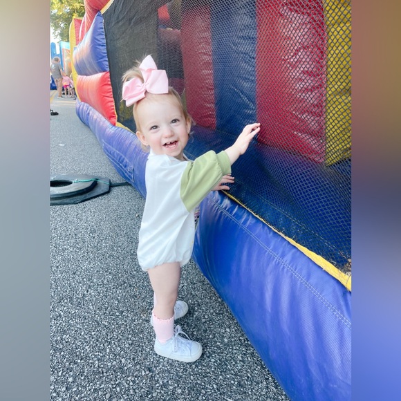 Little Shark and Co NSYNC onesie jumper - Picture 9 of 10